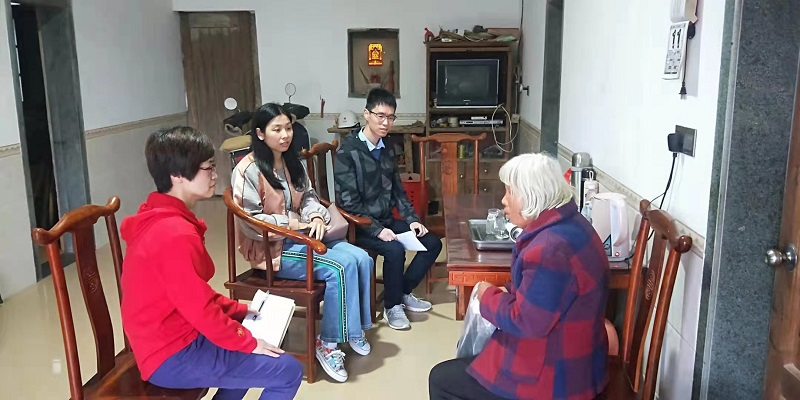 3慰问彭阿某.jpg