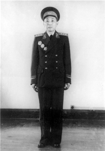 1955年叶飞被授予上将军衔.jpg