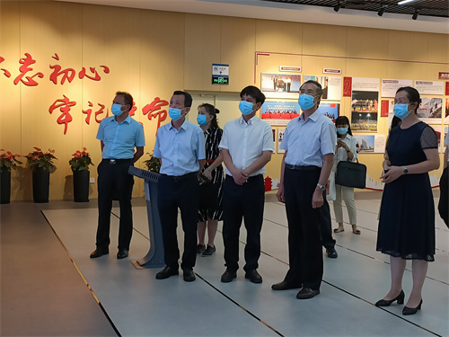 4万立骏一行调研“晋江经验”馆.jpg