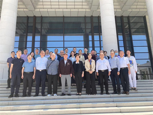 参观“3820” 战略工程实施30周年成就展1.jpg