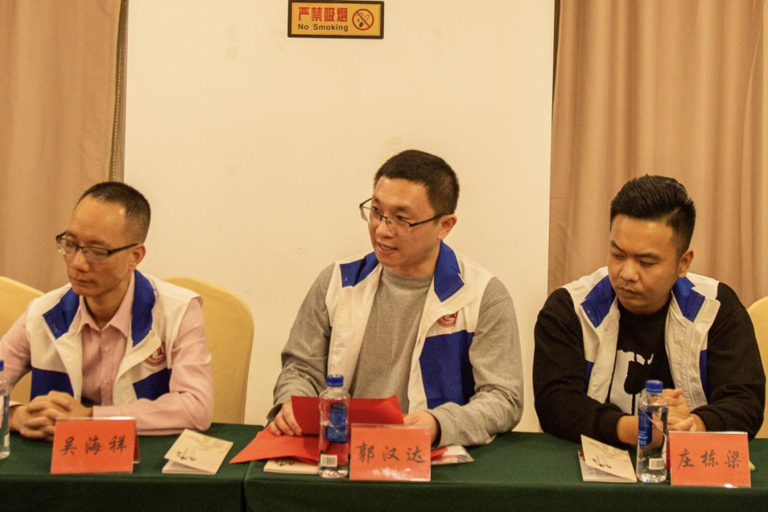 △ 泉港区侨青联副秘书长郭汉达作工作交流.png