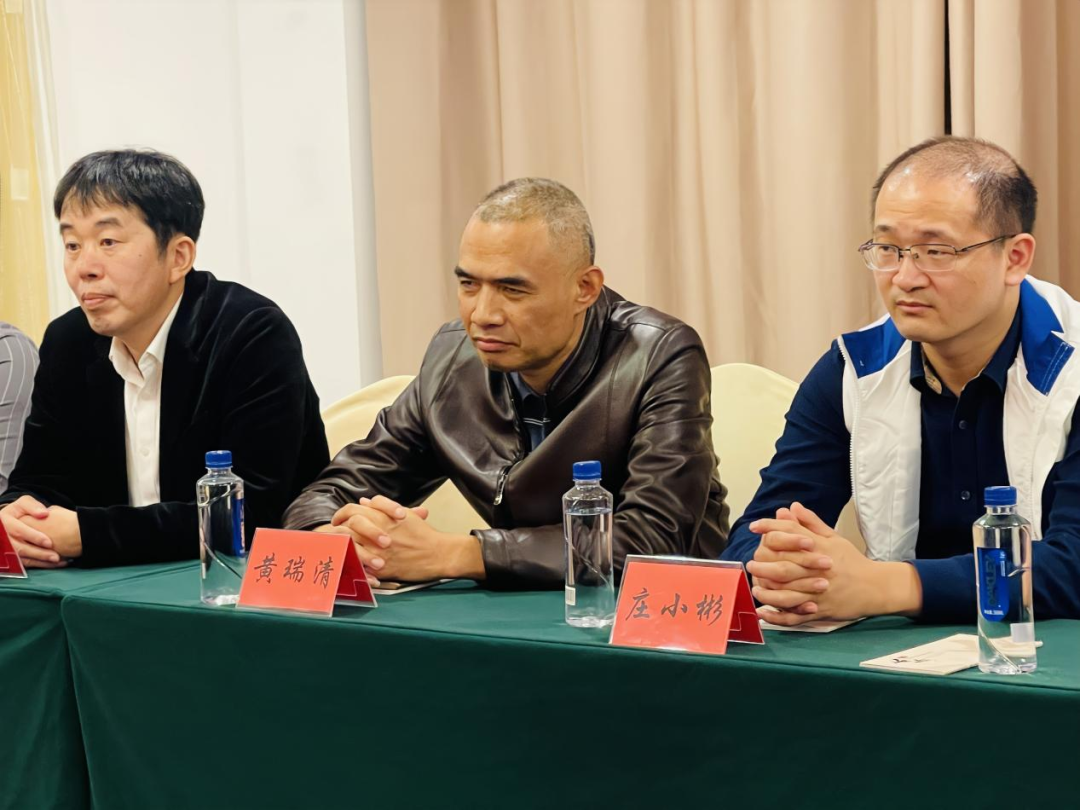 △ 泉港区侨联副主席黄瑞清发言.png