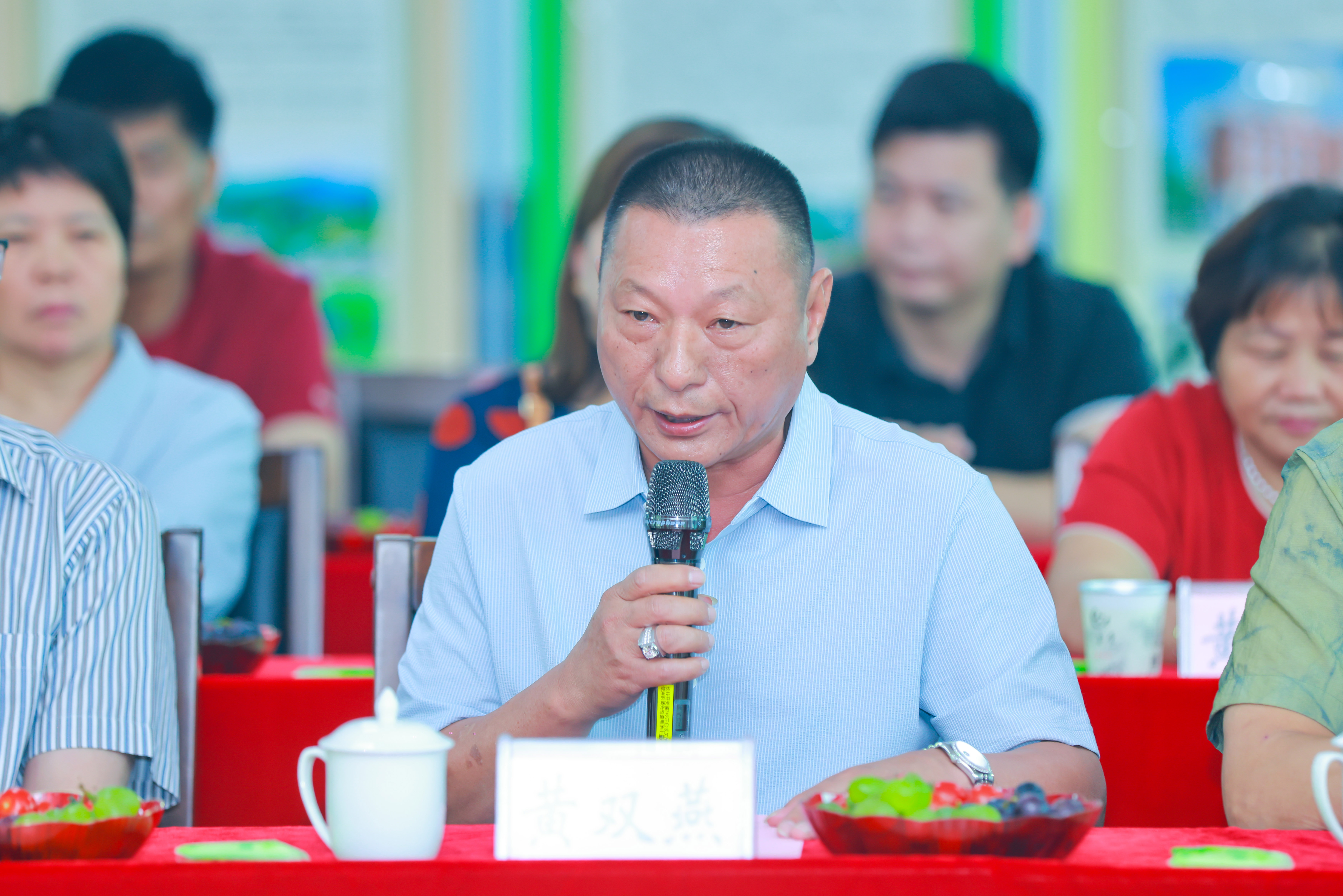 图八 菲律宾东北吕宋南安商会会长黄双燕（乐峰镇供图）.jpg