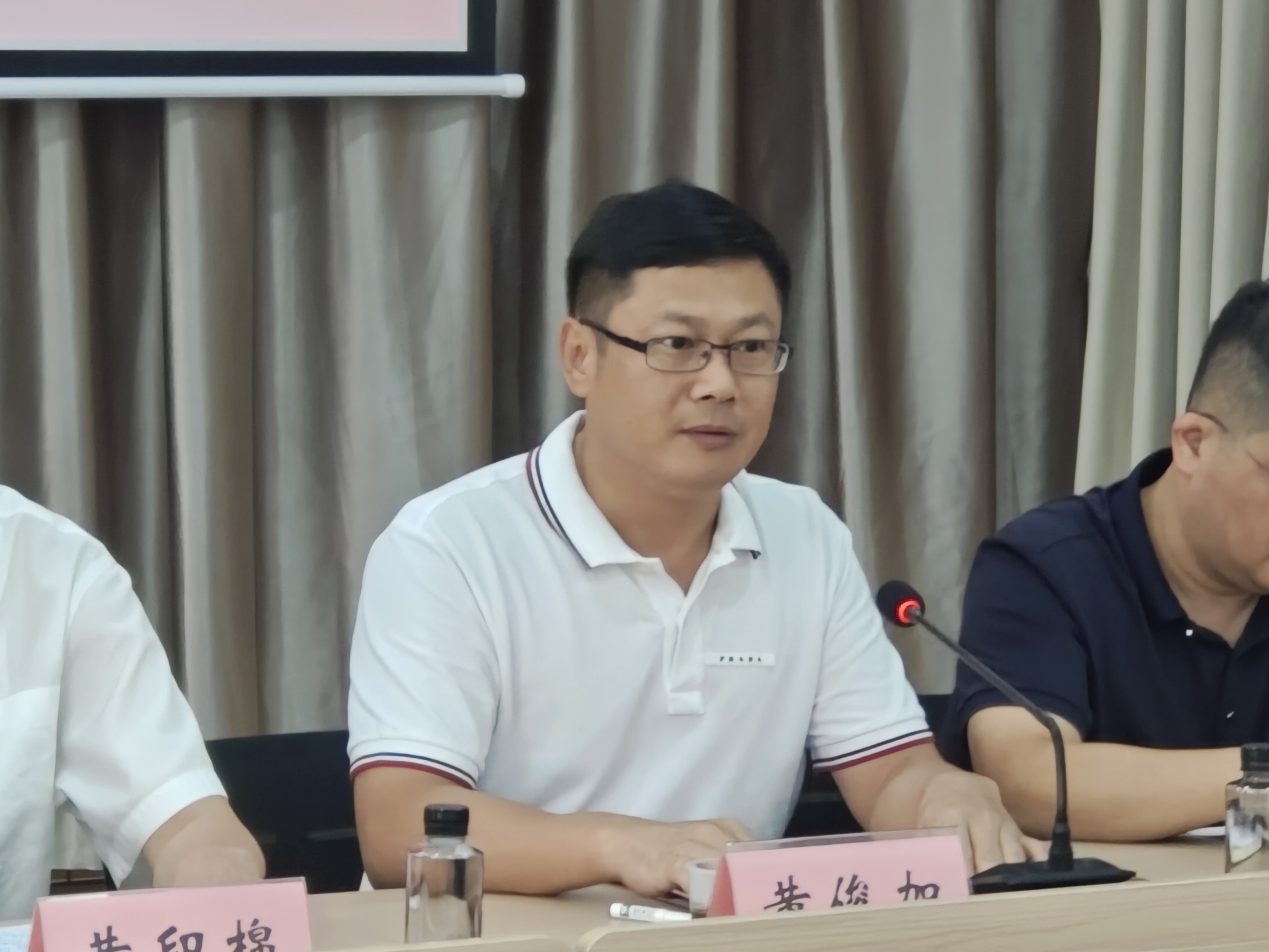 图3 金淘镇党委书记黄俊加致辞（许炳炫摄）.jpg