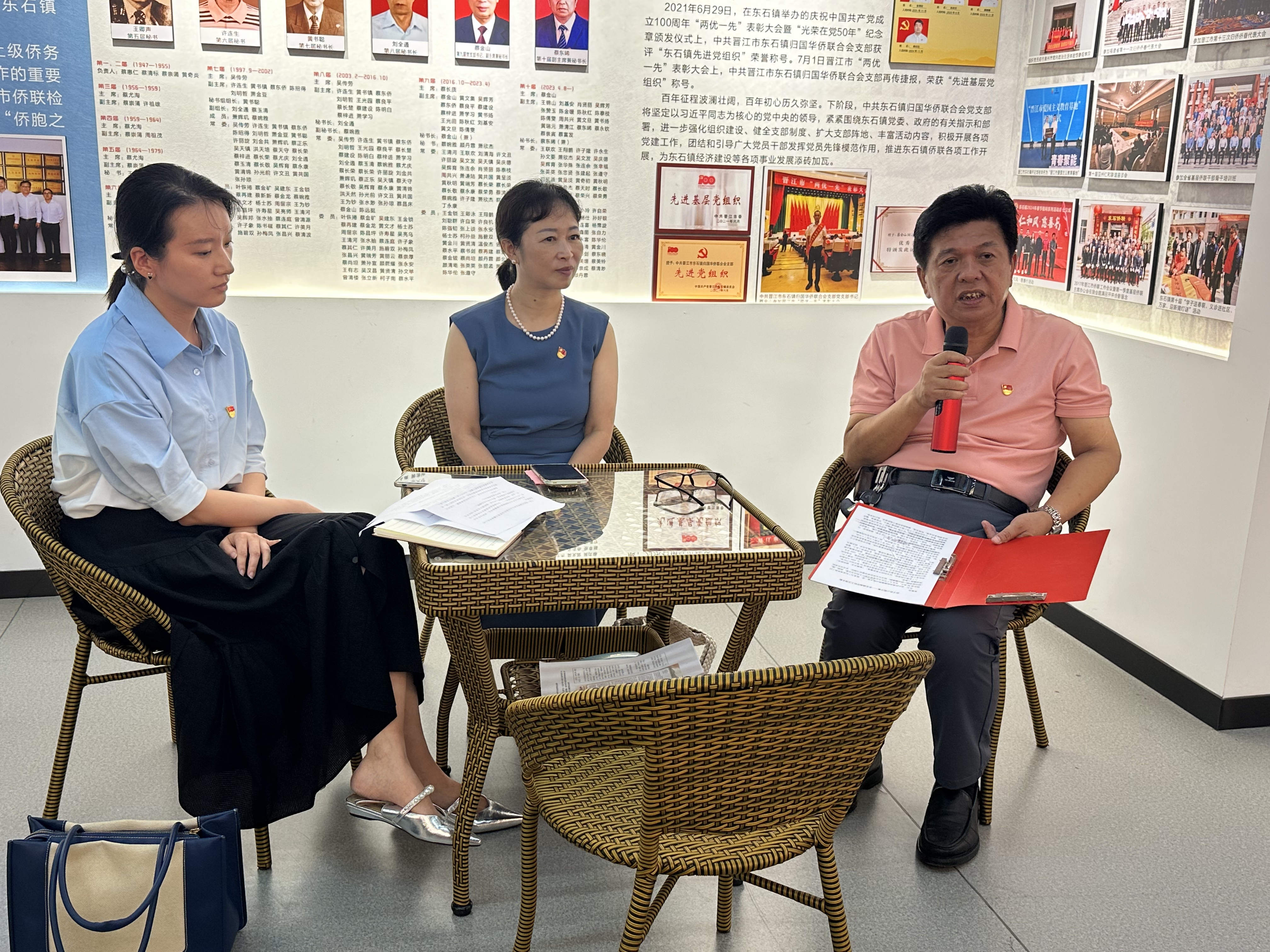 图片四：蔡东晞先生讲述晋江东石籍南侨机工感人事迹.png