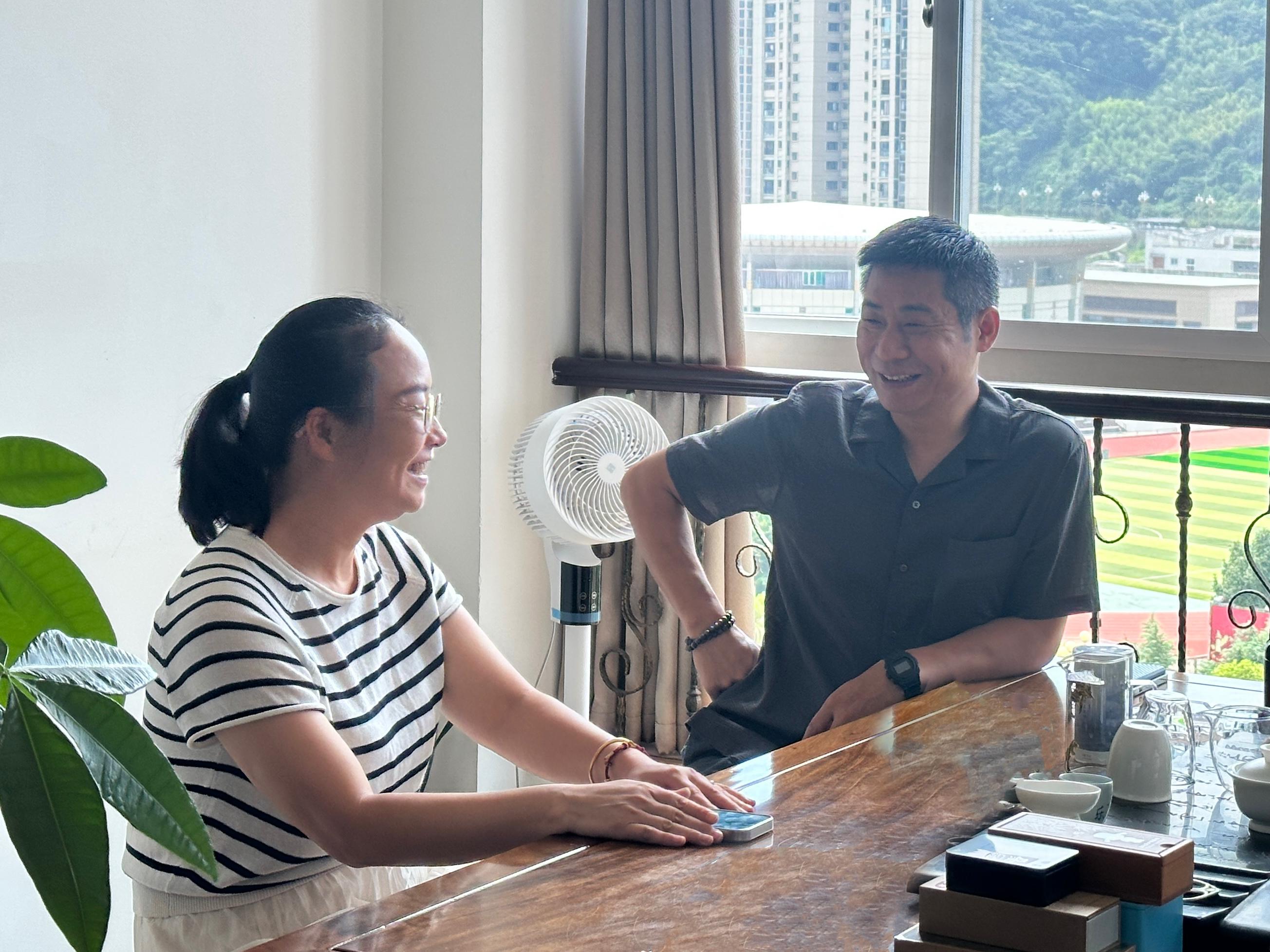 建瓯主席林荣与侨领交流.jpg