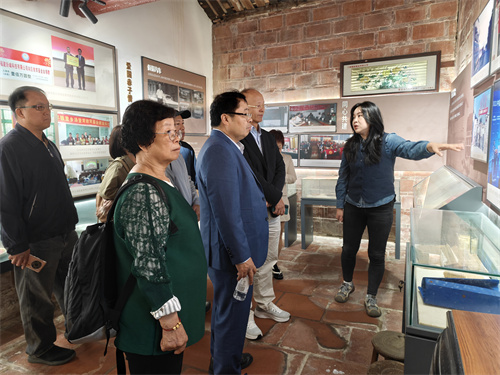 1、参观考察长泰侨史馆.jpg