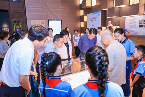 主题展现场.jpg