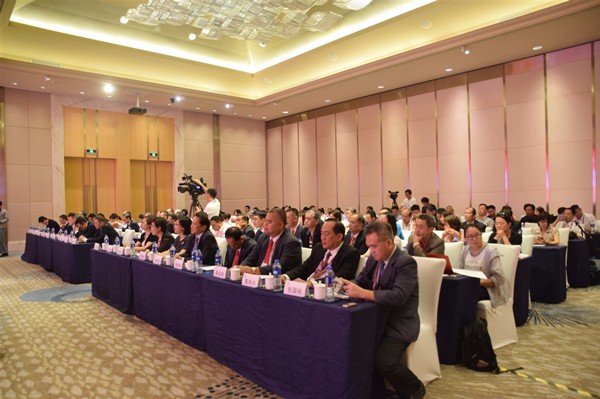 论坛现场2_副本.jpg 论坛现场2_副本.jpg