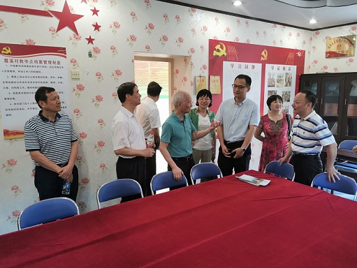 调研组指导霞溪村维护侨胞权益“巡回审判点”工作.jpg