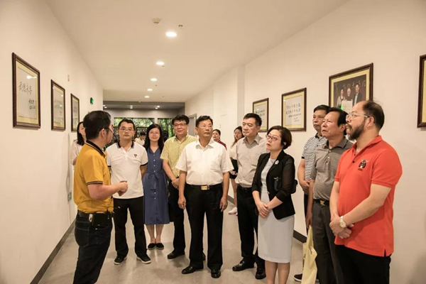 余光中文学馆2_副本.jpg 余光中文学馆2_副本.jpg