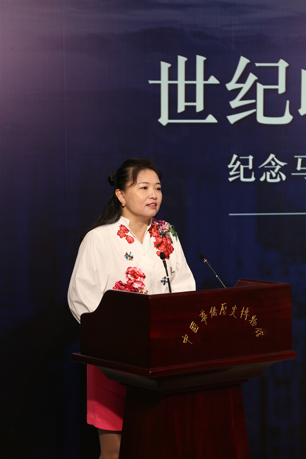 4泉州市侨联副主席钟文玲致辞,2019年7月30日,华教领袖沈慕羽先生书法展在京举行_副本.jpg 4泉州市侨联副主席钟文玲致辞,2019年7月30日,华教领袖沈慕羽先生书法展在京举行_副本.jpg