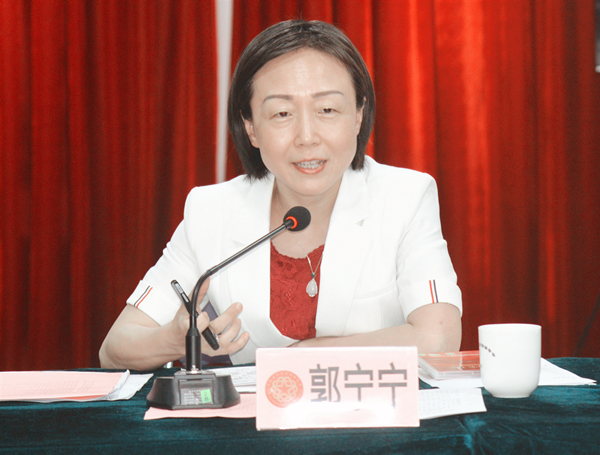 1.郭宁宁发言。2019年7月31日，福建省副省长郭宁宁赴省侨联调研_副本.jpg