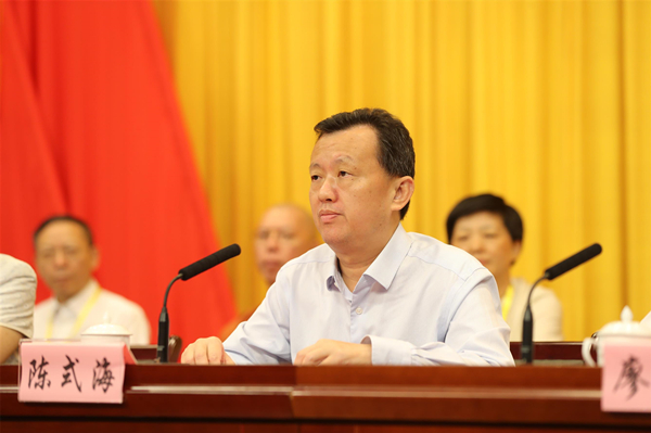 陈式海主席_副本.jpg 陈式海主席_副本.jpg