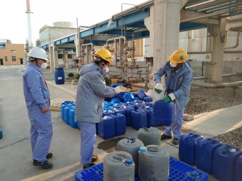 永荣集团连夜准备捐赠物资 (3).jpg 永荣集团连夜准备捐赠物资 (3).jpg