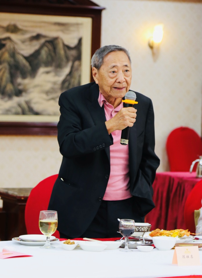 03、菲律宾校友联荣誉主席、著名侨领陈祖昌先生致辞.png