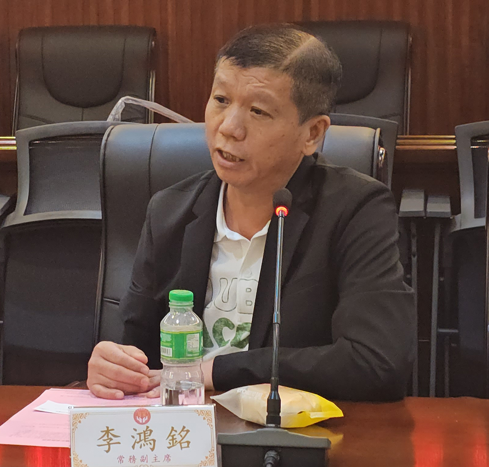 07 菲华各界联合会常务副主席李鸿铭发言.jpg