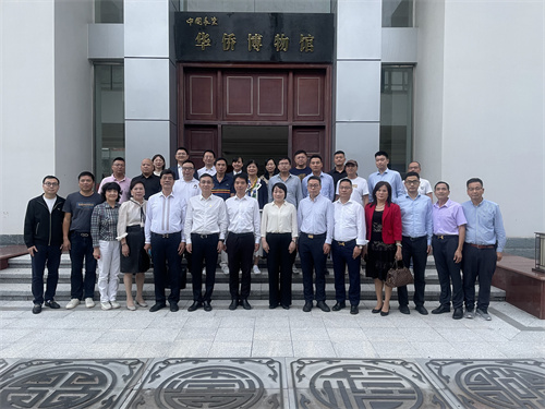 涉侨工作推进会会后合影.jpg