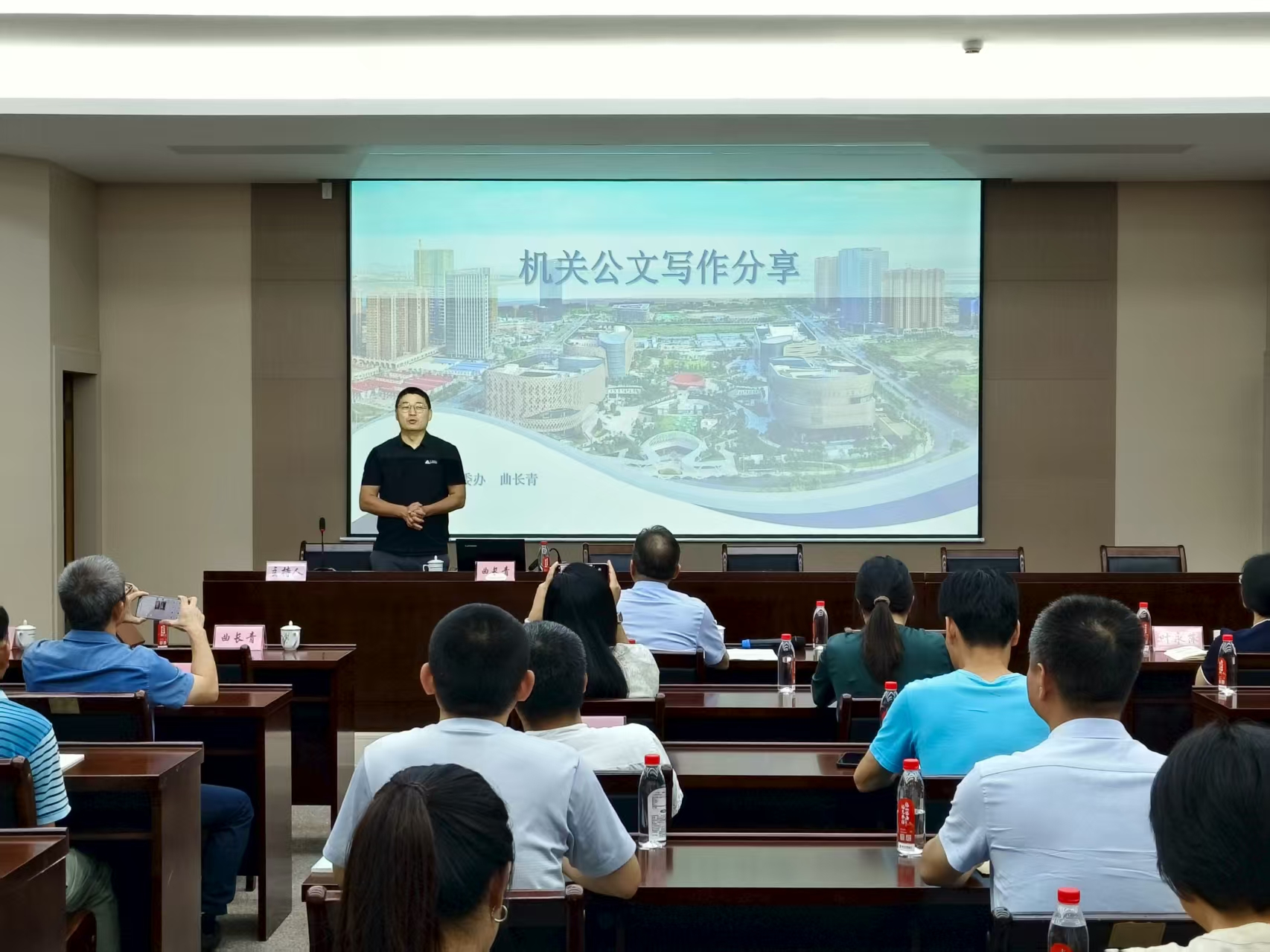 图2.jpg 图2.jpg