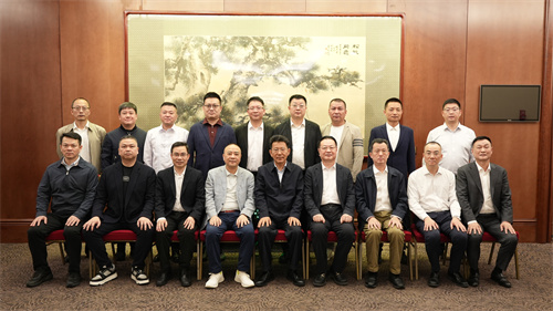 拜会中国侨联.jpg 拜会中国侨联.jpg